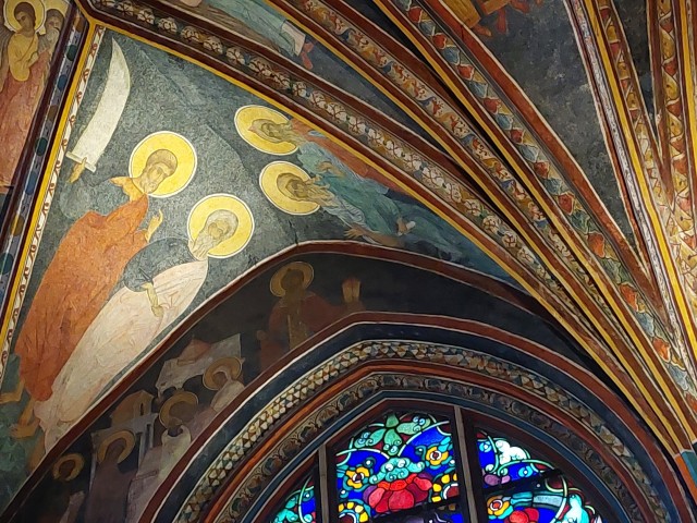 TŁUMACZ(-BARBARZYŃCA) W OGRODZIE